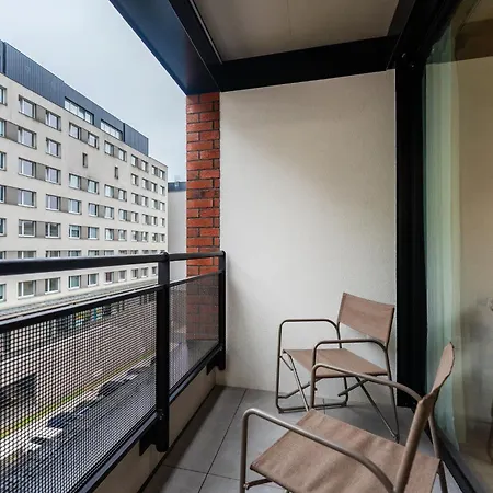 Rentero New In Zizkov - Balcony & Near Vitkov Appartamento *