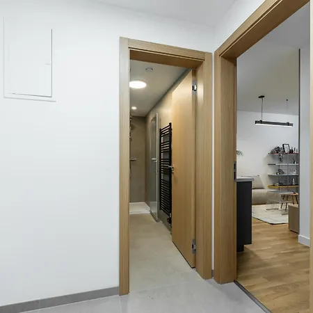 Appartamento Rentero New In Zizkov - Balcony & Near Vitkov *