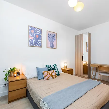 Appartamento Rentero New In Zizkov - Balcony & Near Vitkov Praga