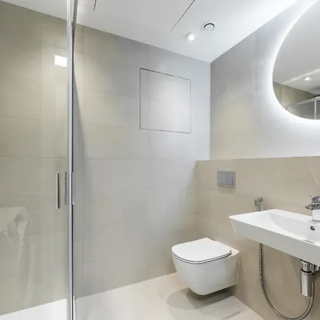 Appartamento Rentero New In Zizkov - Balcony & Near Vitkov *
