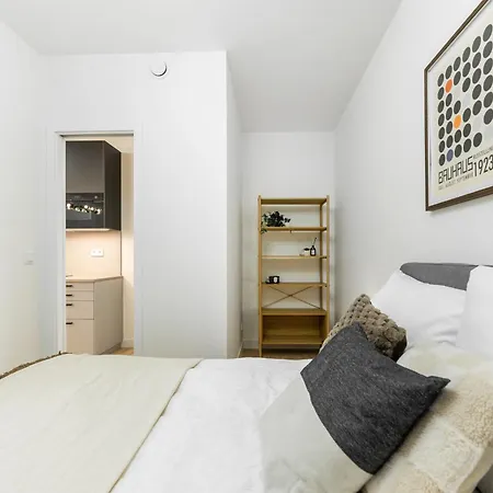 Appartamento Rentero New In Zizkov - Balcony & Near Vitkov Praga